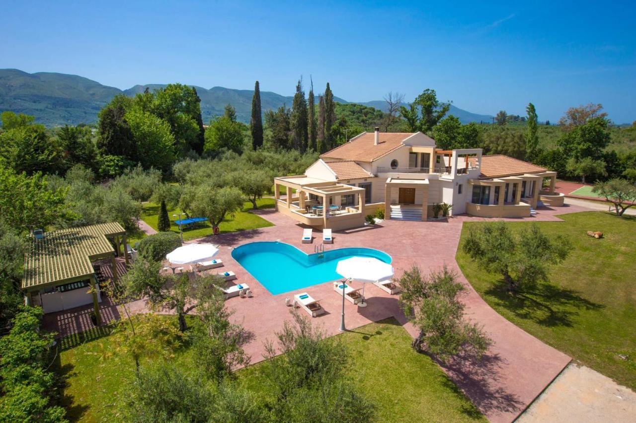 Astarte Villas - Istar Villa With Tennis Court Makhairádhon Exterior foto