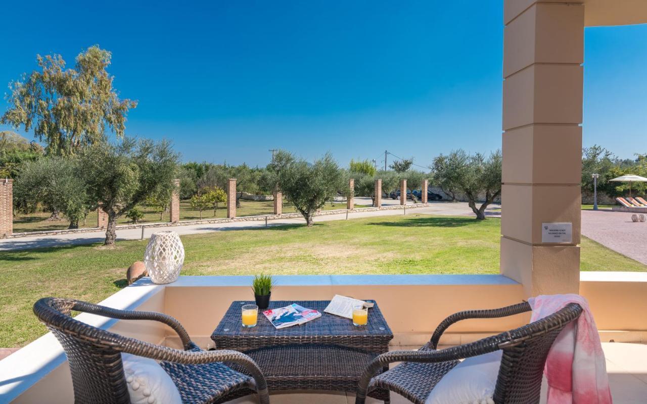 Astarte Villas - Istar Villa With Tennis Court Makhairádhon Exterior foto