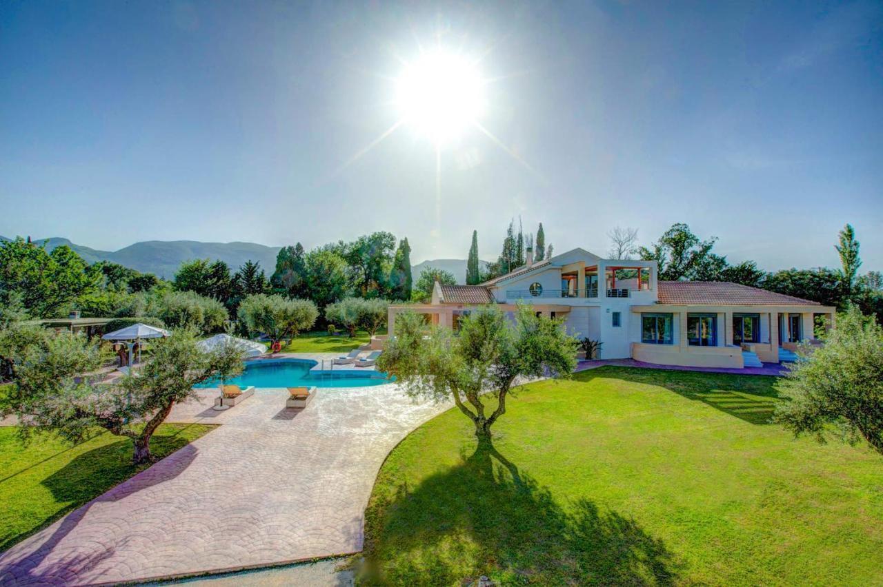 Astarte Villas - Istar Villa With Tennis Court Makhairádhon Exterior foto